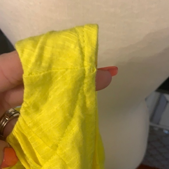 Ann Taylor Loft Sleeveless Yellow Top‎ Sz XS - Picture 7 of 7